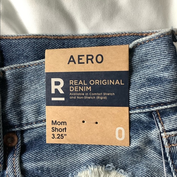 Brand New! Aeropostale Mom Jean shorts - Picture 3 of 6